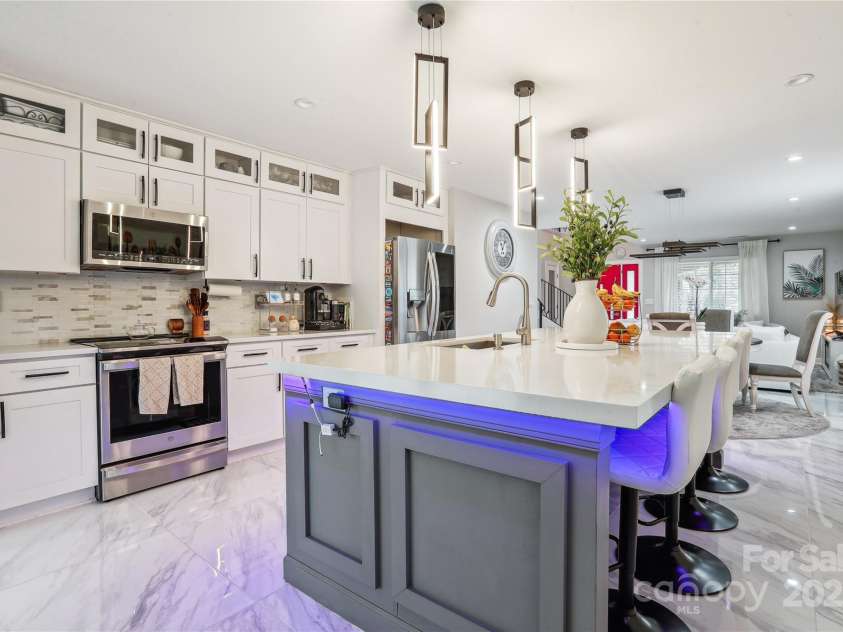 8104 Stem Court, Charlotte, NC 28227.  MLS# CAR4223686, YatesRealty ID 9153. 