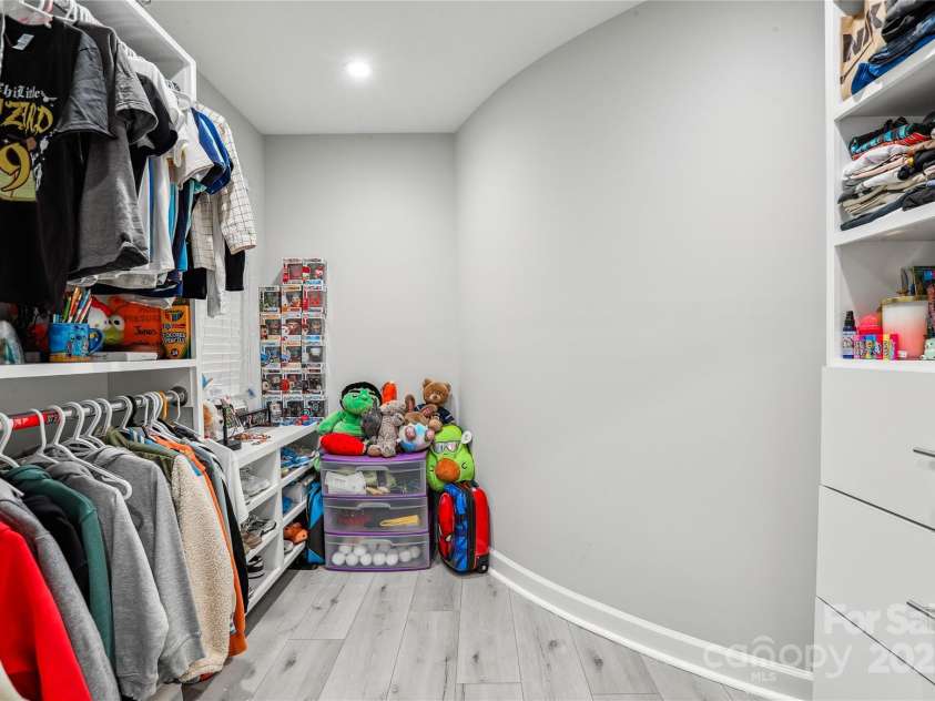 8104 Stem Court, Charlotte, NC 28227.  MLS# CAR4223686, YatesRealty ID 9153. 