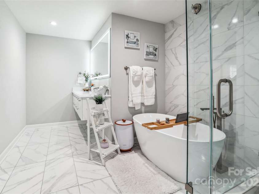 8104 Stem Court, Charlotte, NC 28227.  MLS# CAR4223686, YatesRealty ID 9153. 