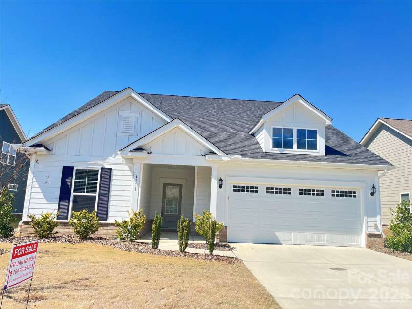 1111 Kalli Drive, Matthews, NC 28104.  MLS# CAR4360070, YatesRealty ID 9154. 