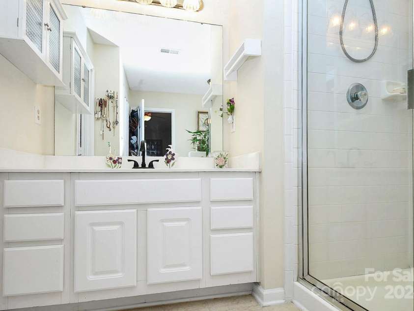 1846 Colin Creek Lane, Charlotte, NC 28214.  MLS# CAR4200052, YatesRealty ID 9154. 
