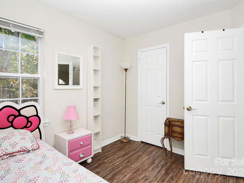 1846 Colin Creek Lane, Charlotte, NC 28214.  MLS# CAR4200052, YatesRealty ID 9154. 
