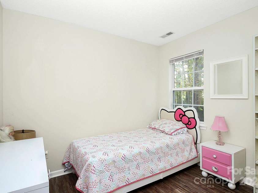 1846 Colin Creek Lane, Charlotte, NC 28214.  MLS# CAR4200052, YatesRealty ID 9154. 