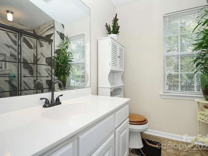 1846 Colin Creek Lane, Charlotte, NC 28214.  MLS# CAR4200052, YatesRealty ID 9154. 