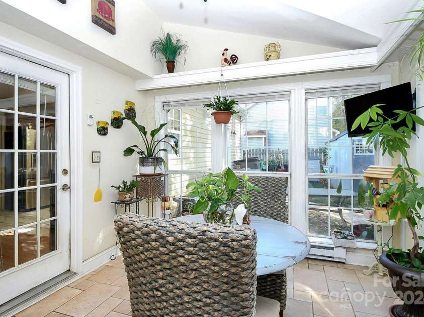 1846 Colin Creek Lane, Charlotte, NC 28214.  MLS# CAR4200052, YatesRealty ID 9154. 