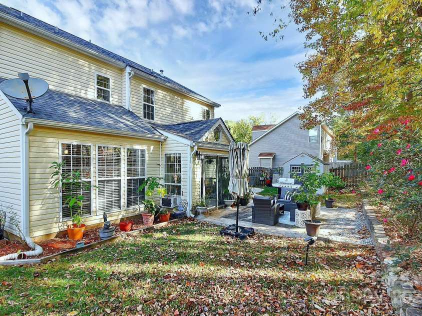 1846 Colin Creek Lane, Charlotte, NC 28214.  MLS# CAR4200052, YatesRealty ID 9154. 