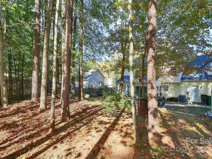 1846 Colin Creek Lane, Charlotte, NC 28214.  MLS# CAR4200052, YatesRealty ID 9154. 