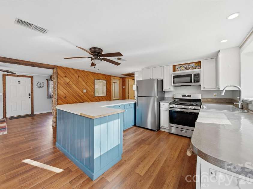 7495 Laurel Street, Collettsville, NC 28611.  MLS# CAR4351578, YatesRealty ID 9155. 