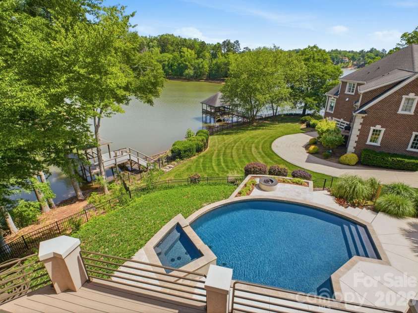 3131 Channel View Landing, Belmont, NC 28012.  MLS# CAR4377509, YatesRealty ID 9157. 