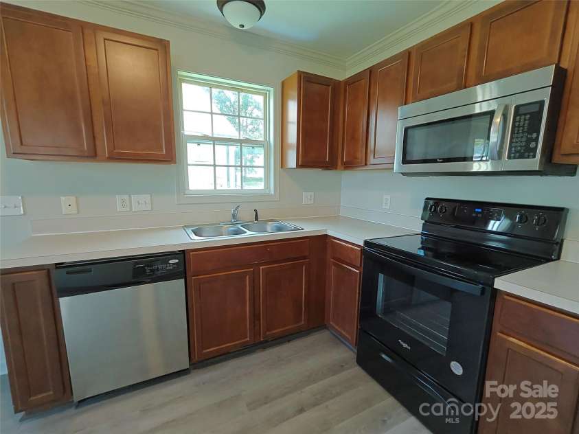 629 Caldwell Street, Salisbury, NC 28144.  MLS# CAR4217112, YatesRealty ID 9157. 