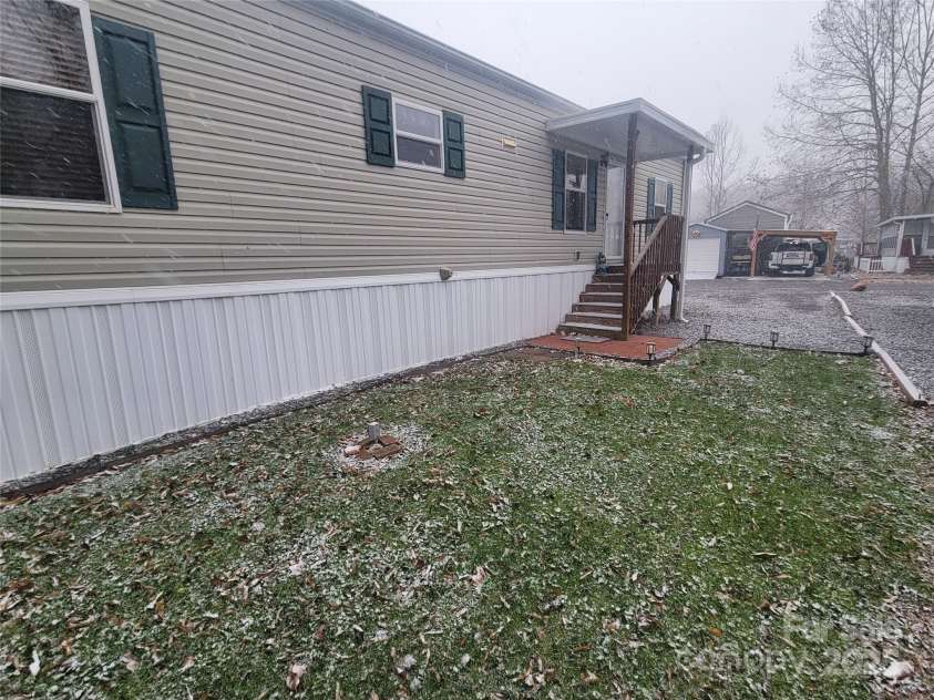 141 Pike Point, Waynesville, NC 28785.  MLS# CAR4320489, YatesRealty ID 9158. 