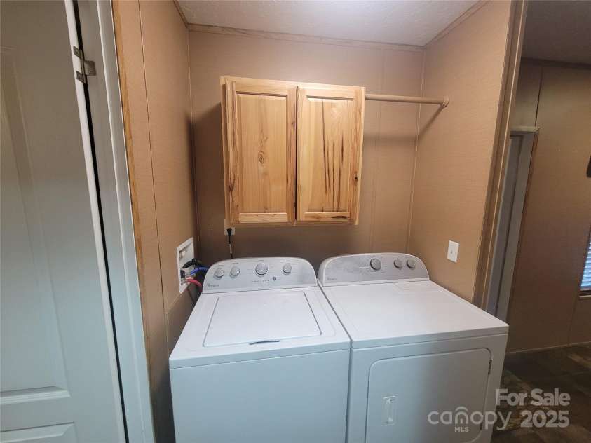 141 Pike Point, Waynesville, NC 28785.  MLS# CAR4320489, YatesRealty ID 9158. 