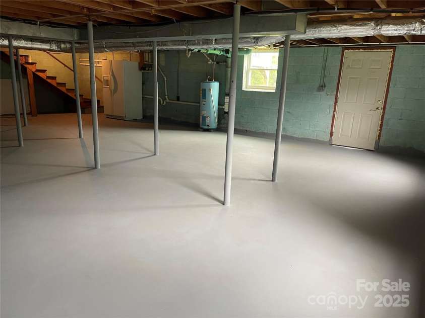 114 Aqua Drive, Forest City, NC 28043.  MLS# CAR4263371, YatesRealty ID 916. 