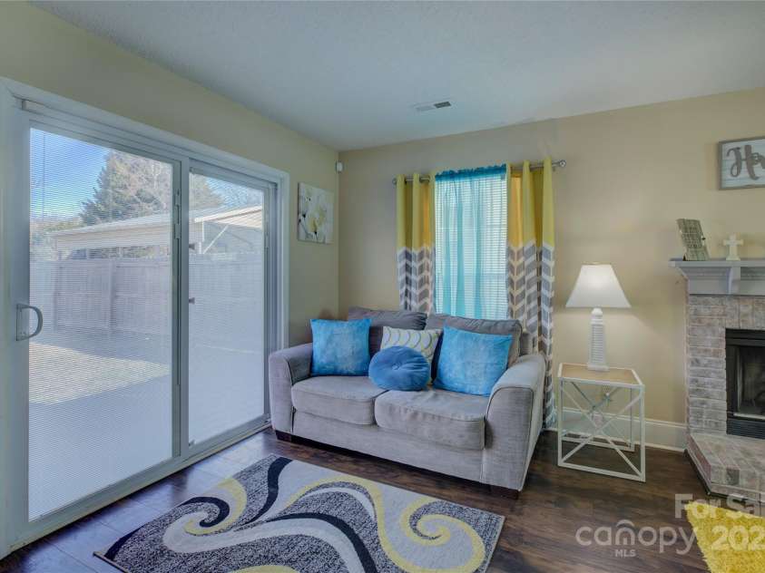 1687 Riverdale Drive, Rock Hill, SC 29732.  MLS# CAR4215824, YatesRealty ID 9160. 