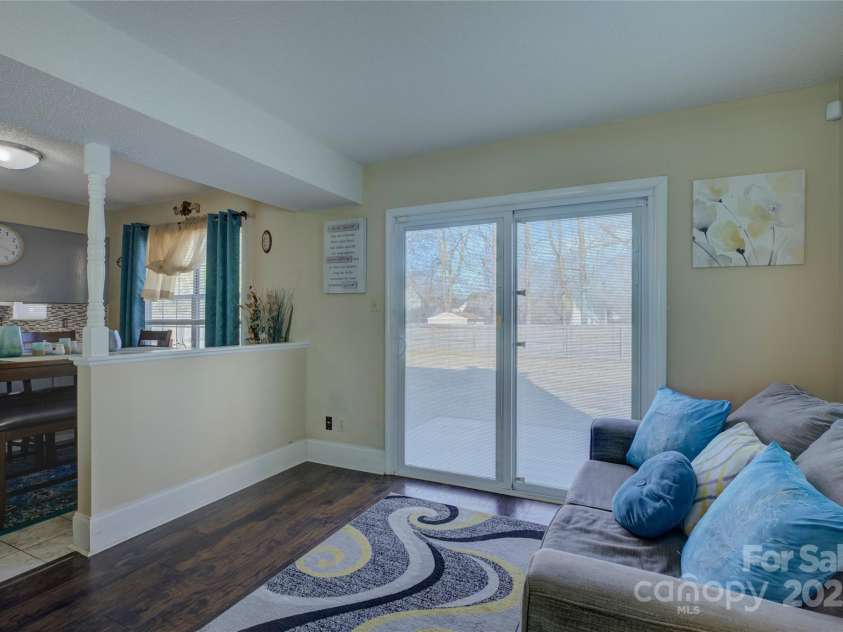 1687 Riverdale Drive, Rock Hill, SC 29732.  MLS# CAR4215824, YatesRealty ID 9160. 