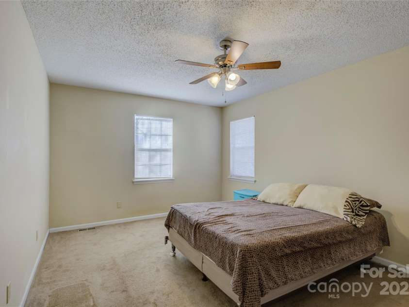 1687 Riverdale Drive, Rock Hill, SC 29732.  MLS# CAR4215824, YatesRealty ID 9160. 