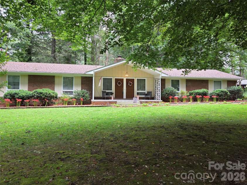 106 Laurel Lane, Etowah, NC 28729.  MLS# CAR4354319, YatesRealty ID 9161. 