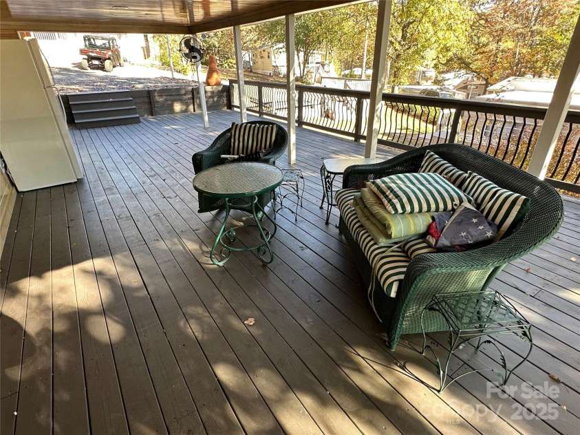 112 Sycamore Street, New London, NC 28127.  MLS# CAR4085587, YatesRealty ID 9161. 