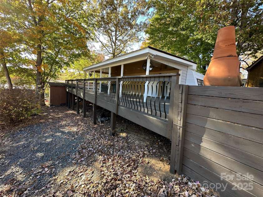 112 Sycamore Street, New London, NC 28127.  MLS# CAR4085587, YatesRealty ID 9161. 
