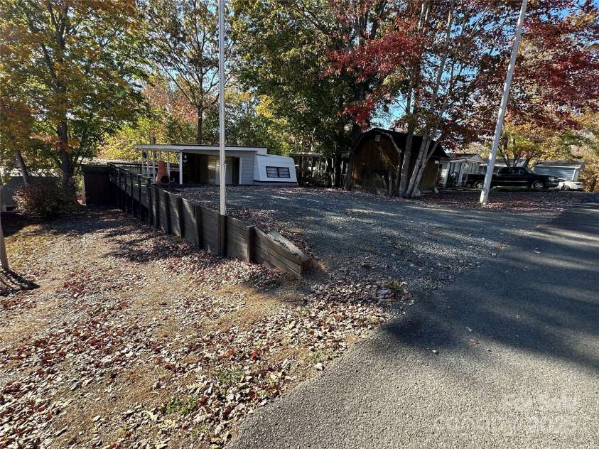 112 Sycamore Street, New London, NC 28127.  MLS# CAR4085587, YatesRealty ID 9161. 