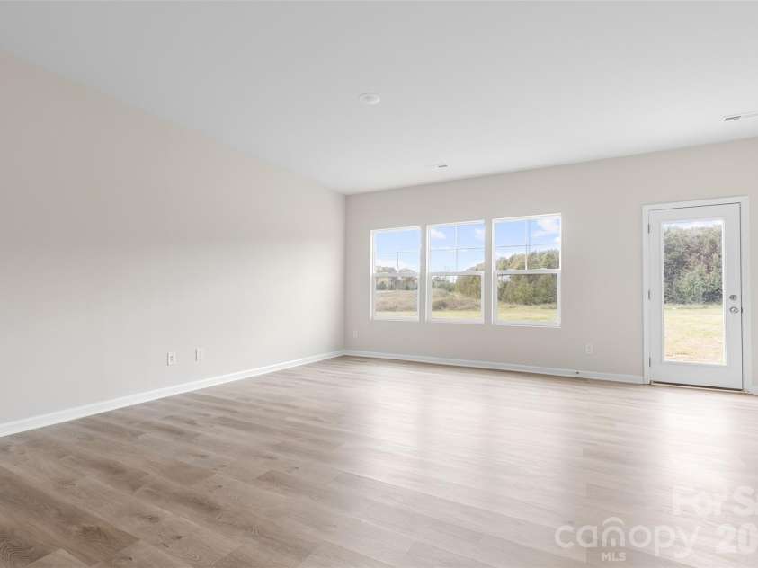 132 Red Cedar Lane, Statesville, NC 28625.  MLS# CAR4336738, YatesRealty ID 9162. 
