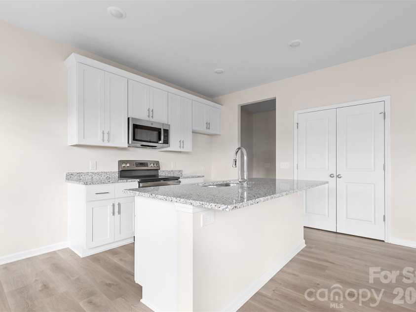 132 Red Cedar Lane, Statesville, NC 28625.  MLS# CAR4336738, YatesRealty ID 9162. 
