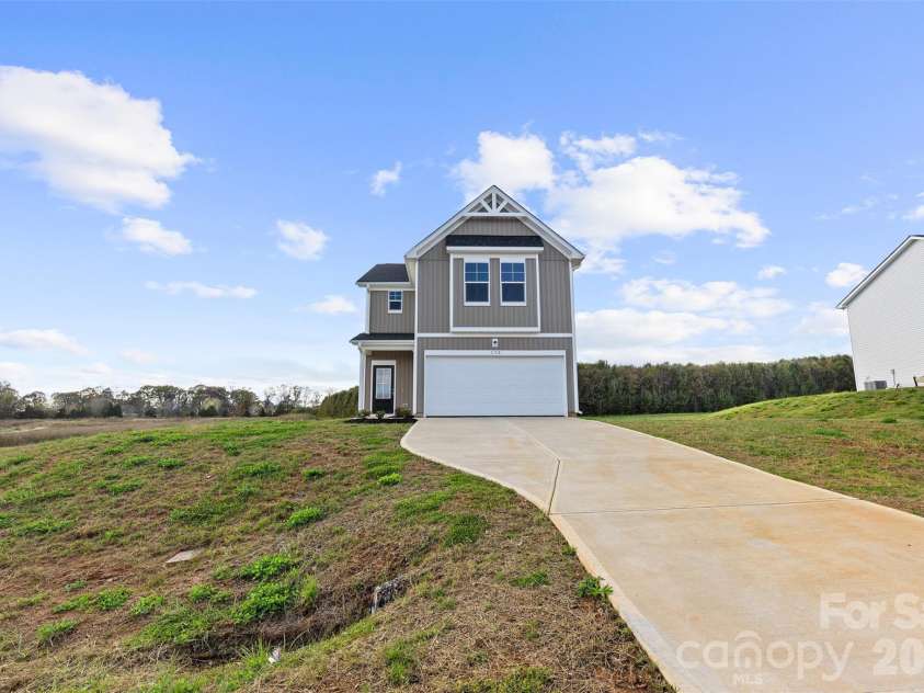132 Red Cedar Lane, Statesville, NC 28625.  MLS# CAR4336738, YatesRealty ID 9162. 