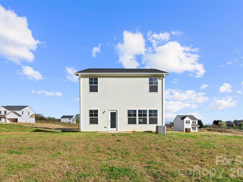 132 Red Cedar Lane, Statesville, NC 28625.  MLS# CAR4336738, YatesRealty ID 9162. 