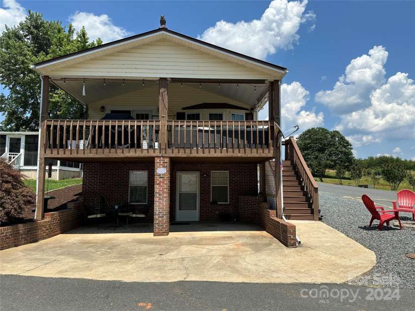 231 Badin View Road, New London, NC 28127.  MLS# CAR4152062, YatesRealty ID 9162. 