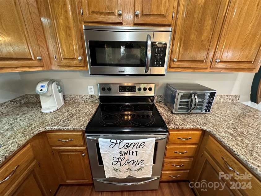 231 Badin View Road, New London, NC 28127.  MLS# CAR4152062, YatesRealty ID 9162. 