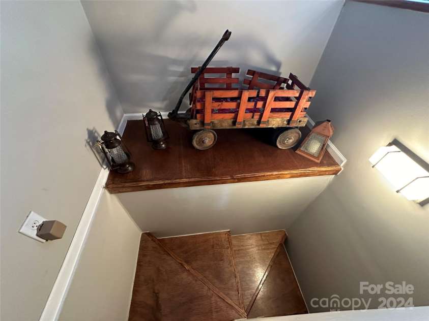 231 Badin View Road, New London, NC 28127.  MLS# CAR4152062, YatesRealty ID 9162. 