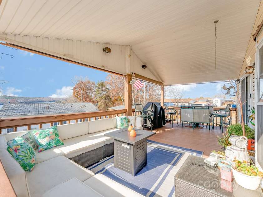 231 Badin View Road, New London, NC 28127.  MLS# CAR4152062, YatesRealty ID 9162. 