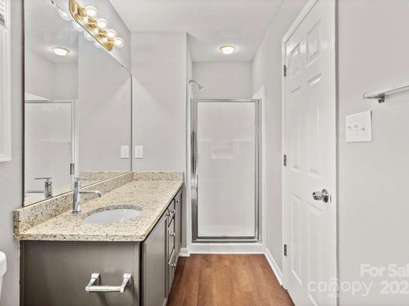 6135 Raisin Tree Lane, Charlotte, NC 28215.  MLS# CAR4247782, YatesRealty ID 9163. 