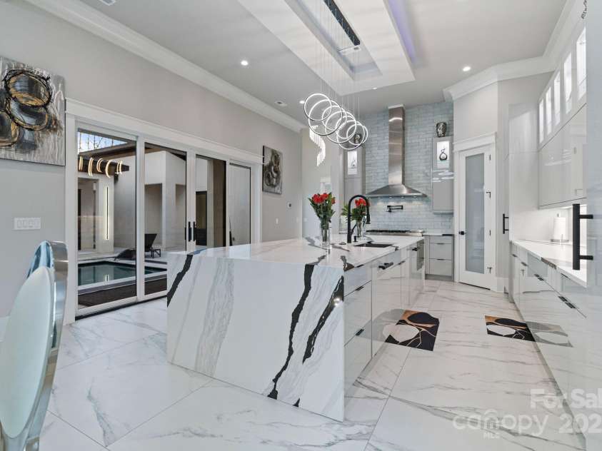 15650 Youngblood Road, Charlotte, NC 28278.  MLS# CAR4211396, YatesRealty ID 9164. 