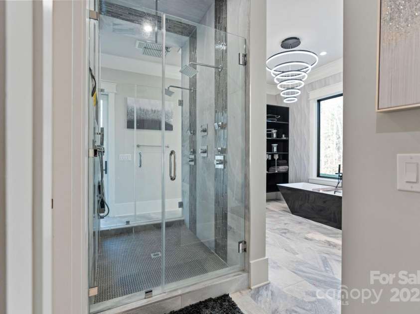 15650 Youngblood Road, Charlotte, NC 28278.  MLS# CAR4211396, YatesRealty ID 9164. 