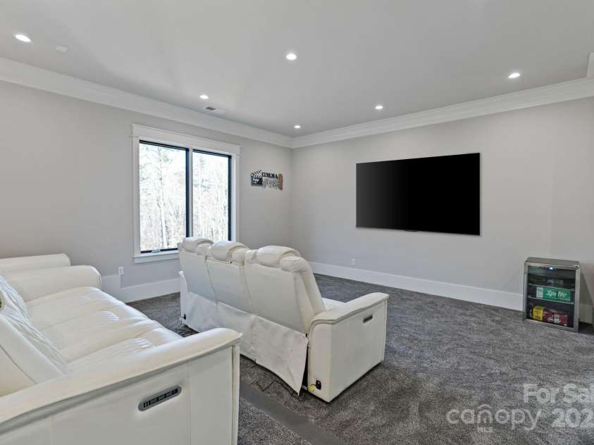 15650 Youngblood Road, Charlotte, NC 28278.  MLS# CAR4211396, YatesRealty ID 9164. 