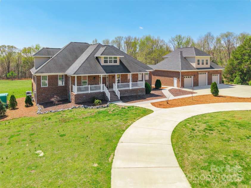 2236 Tuckaway Road, Rock Hill, SC 29730.  MLS# CAR4238410, YatesRealty ID 9165. 