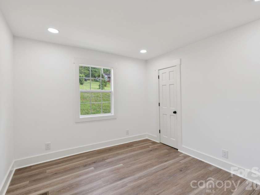 431 Pole Miller Extension, Brevard, NC 28712.  MLS# CAR4269813, YatesRealty ID 9165. 