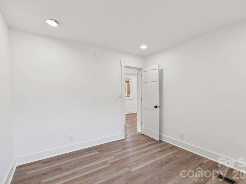 431 Pole Miller Extension, Brevard, NC 28712.  MLS# CAR4269813, YatesRealty ID 9165. 