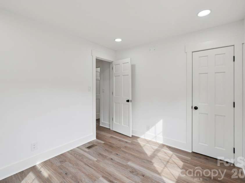 431 Pole Miller Extension, Brevard, NC 28712.  MLS# CAR4269813, YatesRealty ID 9165. 
