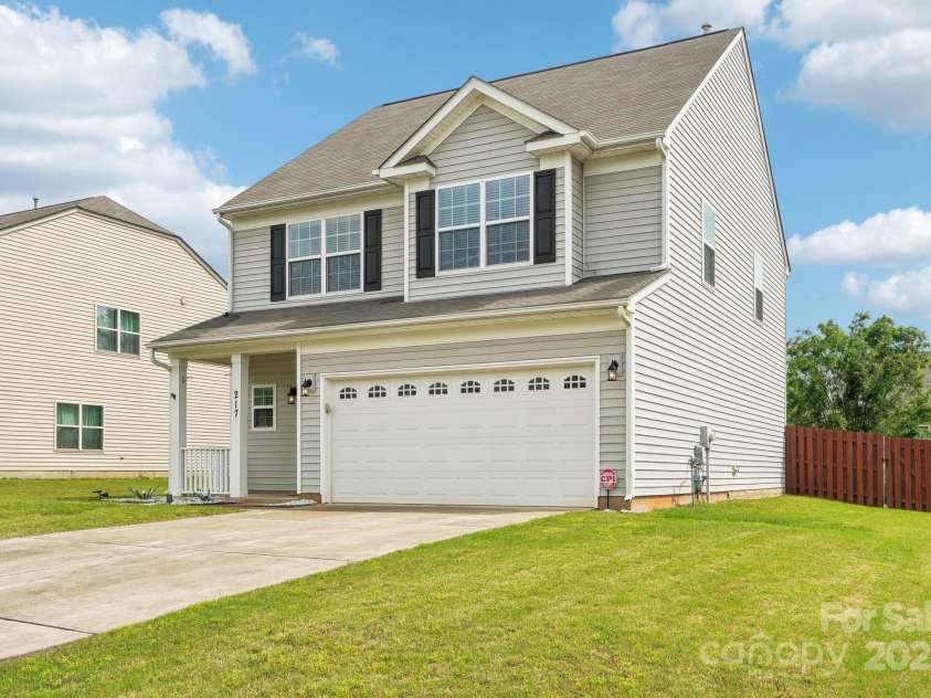 217 Almora Loop, Mooresville, NC 28115.  MLS# CAR4251782, YatesRealty ID 9166. 