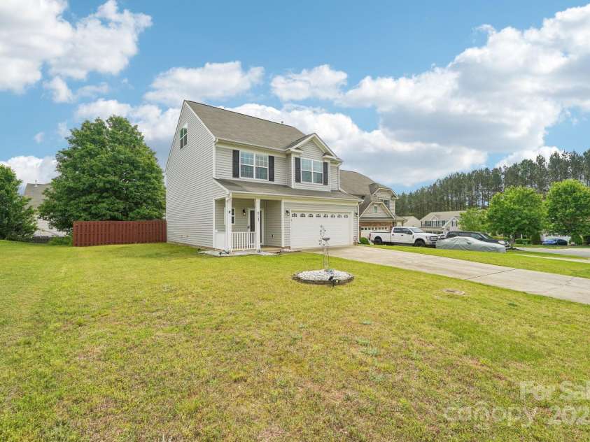 217 Almora Loop, Mooresville, NC 28115.  MLS# CAR4251782, YatesRealty ID 9166. 