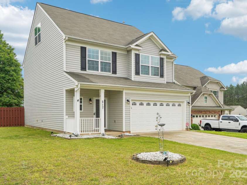 217 Almora Loop, Mooresville, NC 28115.  MLS# CAR4251782, YatesRealty ID 9166. 
