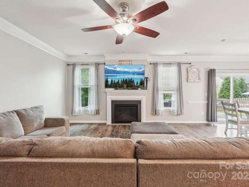 217 Almora Loop, Mooresville, NC 28115.  MLS# CAR4251782, YatesRealty ID 9166. 