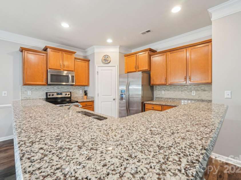 217 Almora Loop, Mooresville, NC 28115.  MLS# CAR4251782, YatesRealty ID 9166. 
