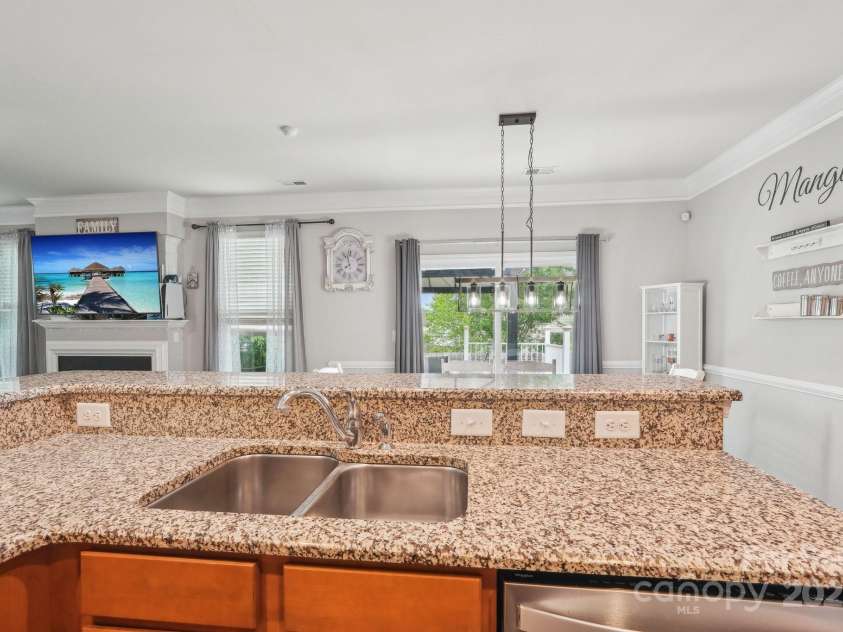 217 Almora Loop, Mooresville, NC 28115.  MLS# CAR4251782, YatesRealty ID 9166. 