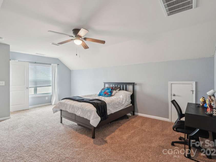 217 Almora Loop, Mooresville, NC 28115.  MLS# CAR4251782, YatesRealty ID 9166. 
