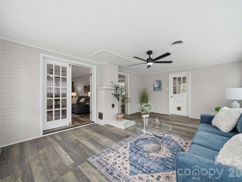 3244 25th Street Court, Hickory, NC 28601.  MLS# CAR4363360, YatesRealty ID 9166. Den