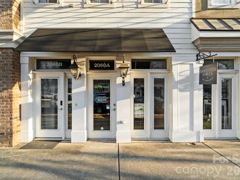 2060 Ayrsley Town Boulevard, Charlotte, NC 28273.  MLS# CAR4360899, YatesRealty ID 9167. 