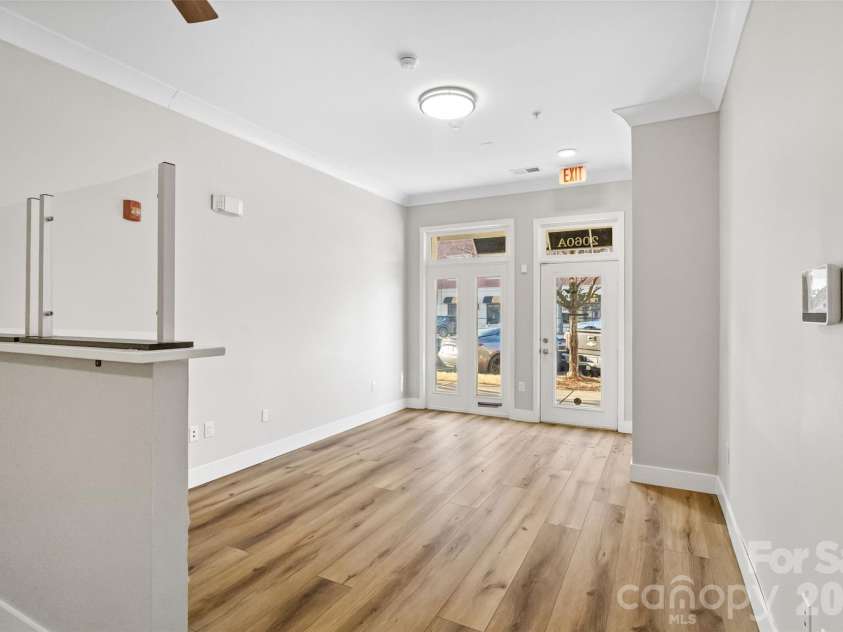 2060 Ayrsley Town Boulevard, Charlotte, NC 28273.  MLS# CAR4360899, YatesRealty ID 9167. 